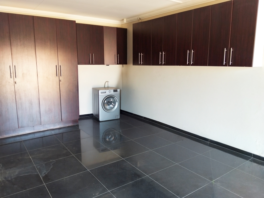 To Let 2 Bedroom Property for Rent in Naudeville Free State